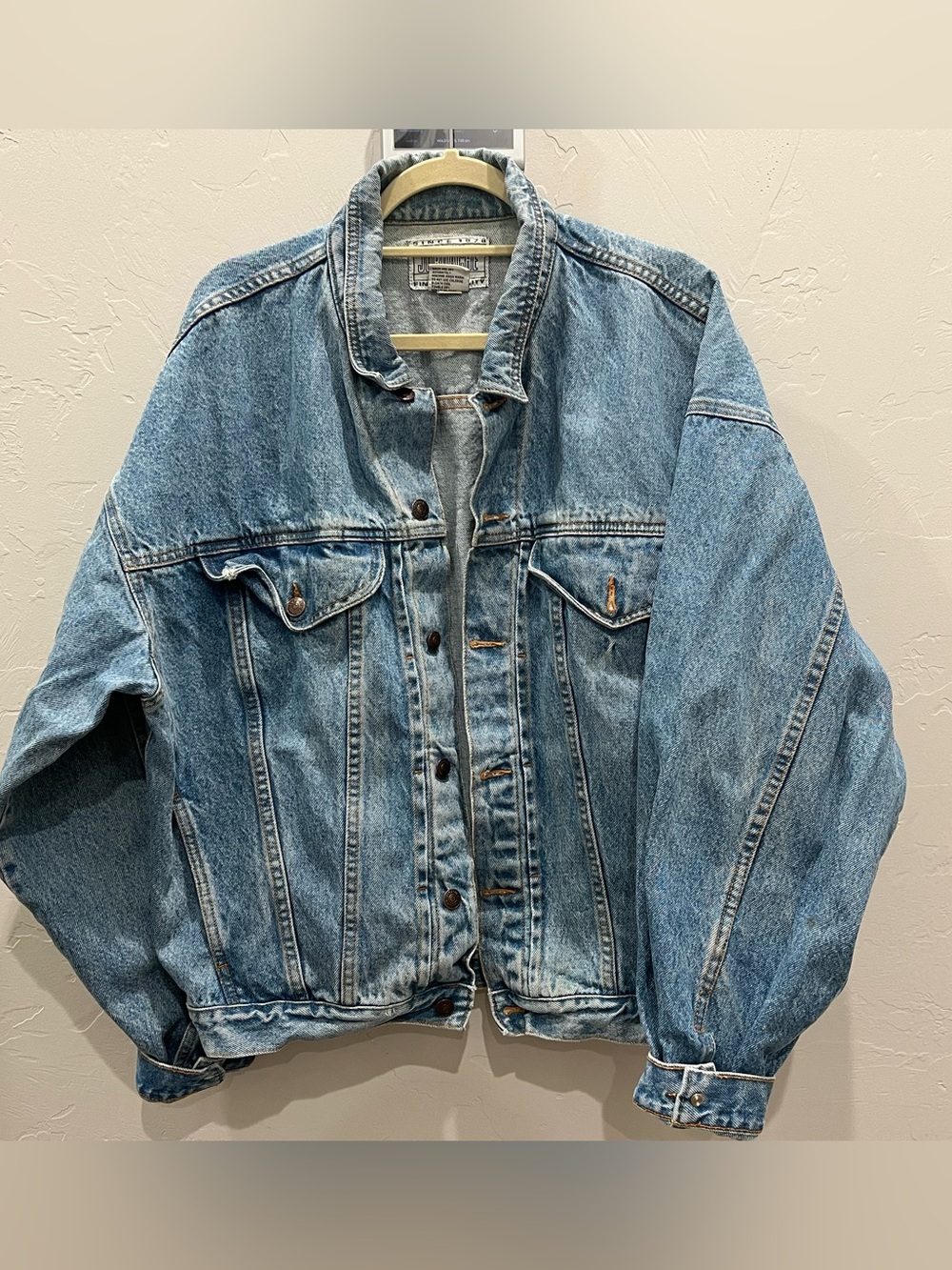 Vintage Jordache Blue Jean Denim Jacket 100% Cotton Pockets Men's Large